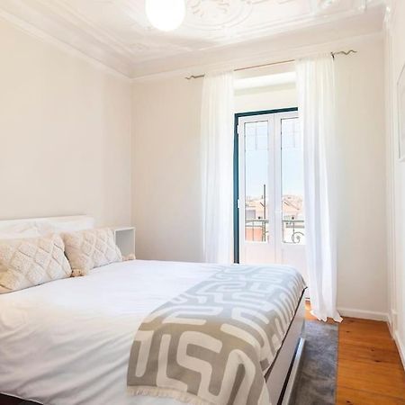 Spacious Apartment Near Saldanha Lisboa Exterior foto