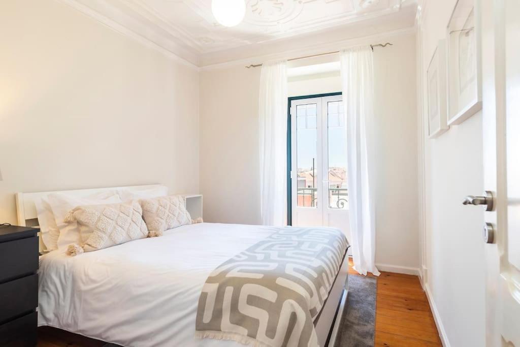 Spacious Apartment Near Saldanha Lisboa Exterior foto