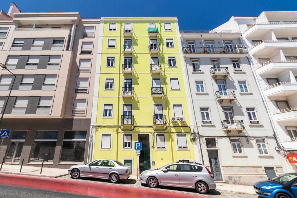 Spacious Apartment Near Saldanha Lisboa Exterior foto