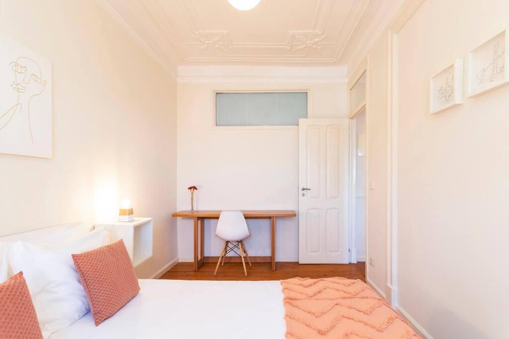 Spacious Apartment Near Saldanha Lisboa Exterior foto